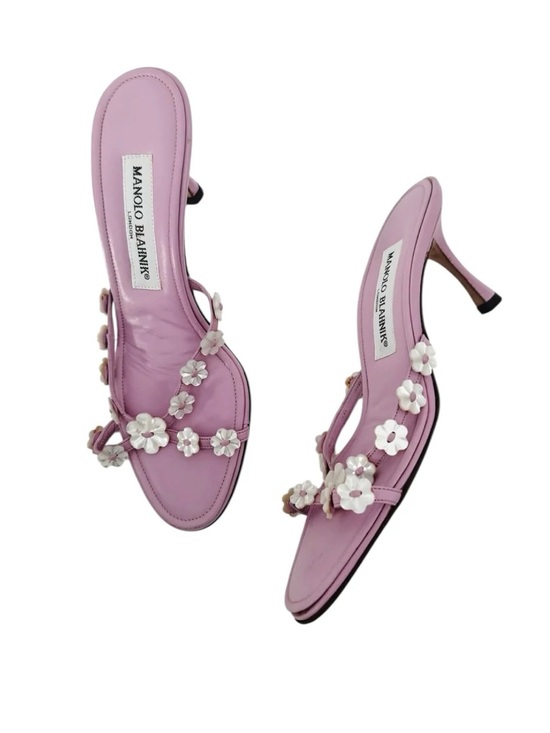 Manolo Blahnik Shoes - Manolo Blahnik Lilac Leather Floral Embellished Kitten-Heel Mules